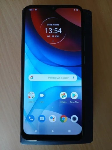 Zdjęcie oferty: Moto E7 Power super stan (+ karta microSD 64 GB)