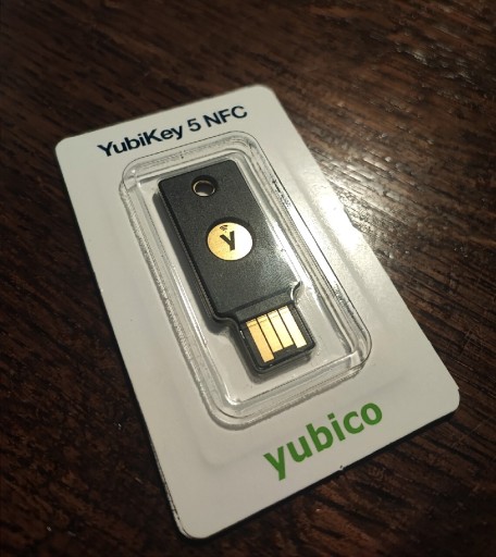 Zdjęcie oferty: Klucz YubiKey 5 NFC USB FIDO OTP