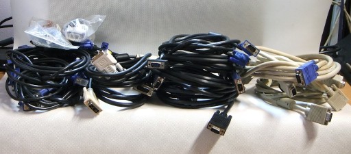Zdjęcie oferty: Zestaw kabli monitorowych VGA DVI