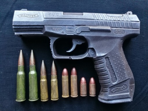 Zdjęcie oferty: Pistolet z czekolady Walther P99 prezent, na tort