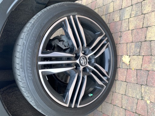 Zdjęcie oferty: Opony letnie 225/45R19 92W Bridgestone