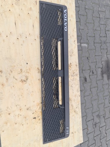 Zdjęcie oferty: VOLVO FH4 13- GRILL DO GÓRNEJ ATRAPY