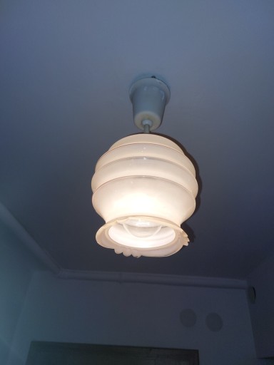 Zdjęcie oferty: Lampa wisząca PRL na hak