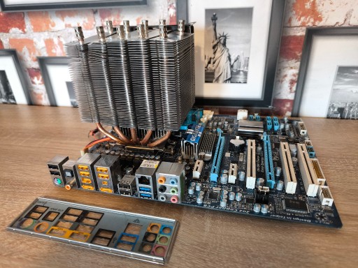 Zdjęcie oferty: Płyta główna AM3 GIGABYTE GA-870-UD3 + 4GB ram + Phenom II x2 550