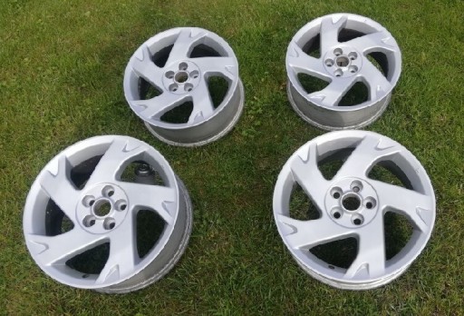 Zdjęcie oferty: Felgi Toyota 16"  5x100