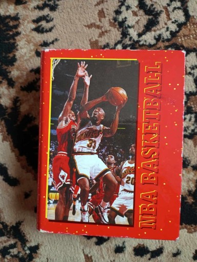 Zdjęcie oferty: Klaser na karteczki kolekcjonerskie lata 90. NBA
