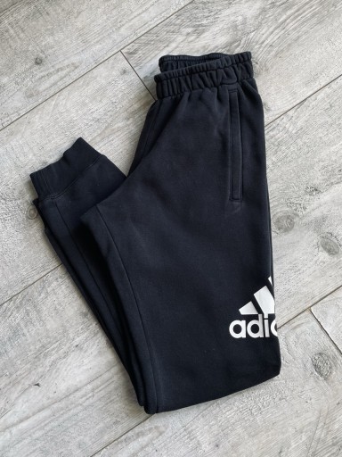 Zdjęcie oferty: Adidas piękne damskie spodnie dresowe rozm-S