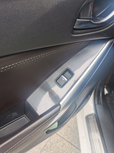 Zdjęcie oferty: Panel szyb tył lewy prawy Mazda gj przełącznik