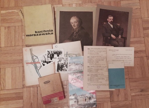 Zdjęcie oferty: Sprzedam komplet Warszawa zdjęcia mapki książka grafika