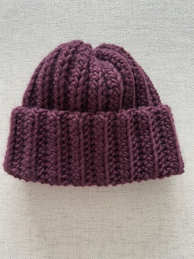 Zdjęcie oferty: Ręcznie robiona czapka z 100% wełny peruwiańskiej – burgund