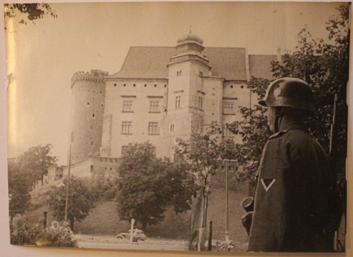 Zdjęcie oferty: KRAKÓW  WAWEL Warta pod Wawelem. Żołnierz piechoty