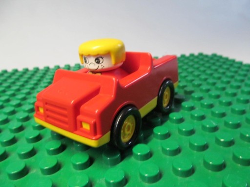 Zdjęcie oferty: LEGO DUPLO samochów czerwony