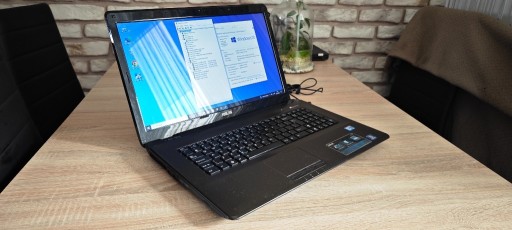 Zdjęcie oferty: Asus K72F Intel Core i3-350M 4GB 17,3" LED HDMI 