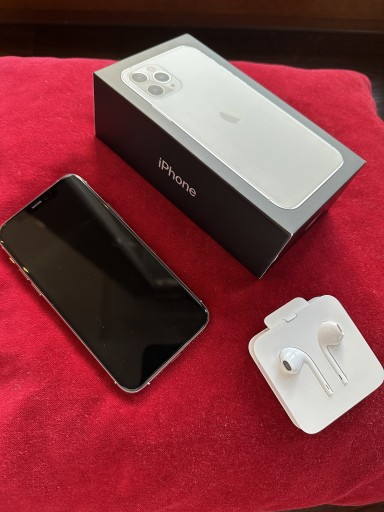 Zdjęcie oferty: iPhone 11 Pro 256 giga biały/ srebrny 