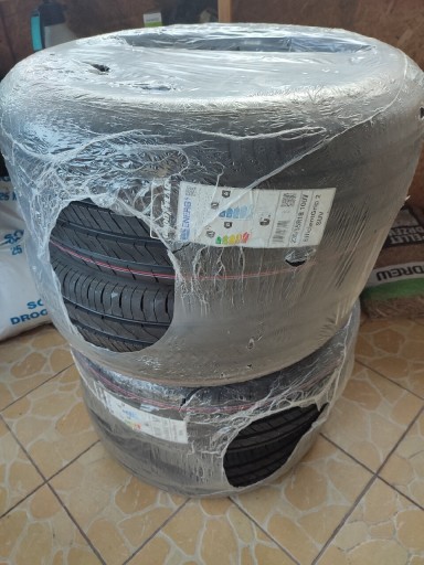 Zdjęcie oferty: Opony Goodyear EfficientGrip 2 235/55 R18 SUV 