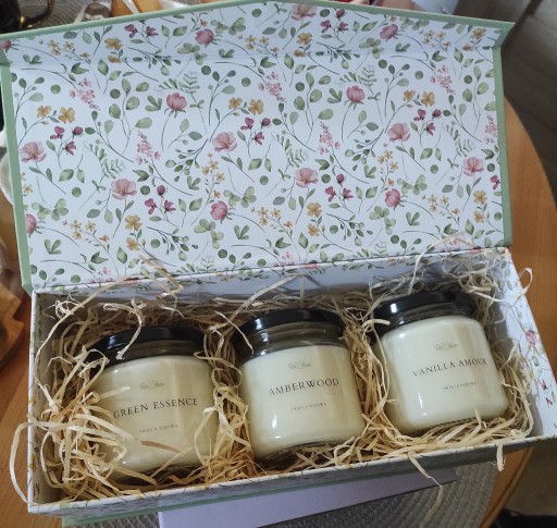 Zdjęcie oferty: Zestaw prezentowy świece sojowe "zapachowe trio", Robea