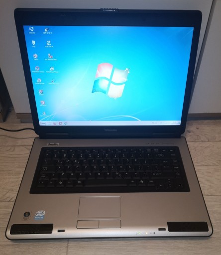 Zdjęcie oferty: Laptop Toshiba L-40 Win 7 Intel Open Office