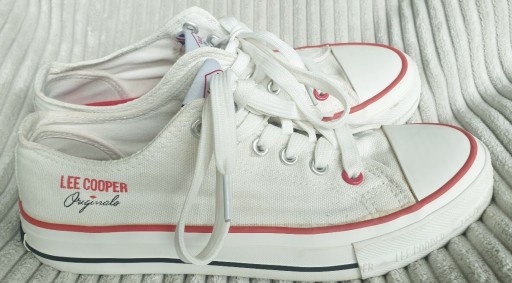 Zdjęcie oferty: Trampki Lee Cooper r. 37 białe