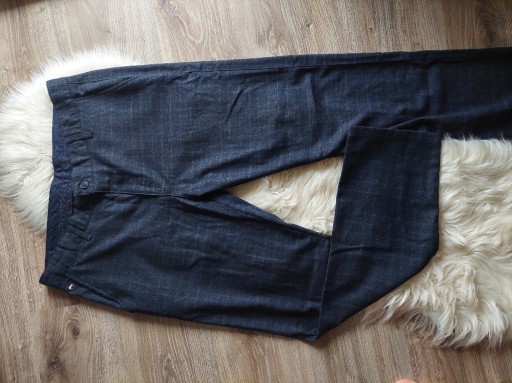 Zdjęcie oferty: Spodnie w kratę Pako Milano