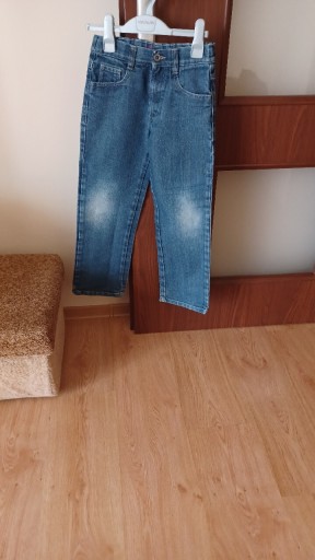 Zdjęcie oferty: Spodnie jeans George 128