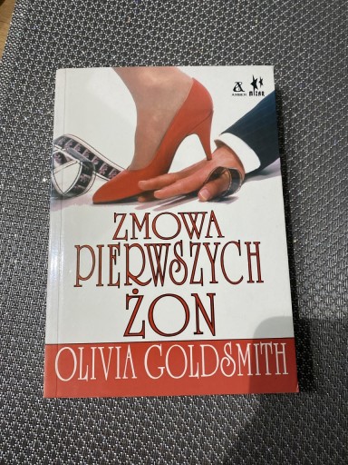 Zdjęcie oferty: Książka „Zmowa pierwszych żon” O. Goldsmith