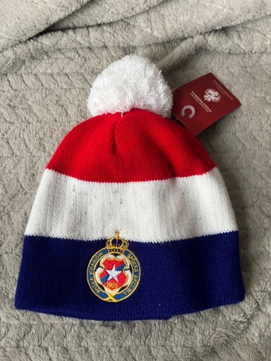 Zdjęcie oferty: Czapka zimowa trzy kolory Herb z pomponem