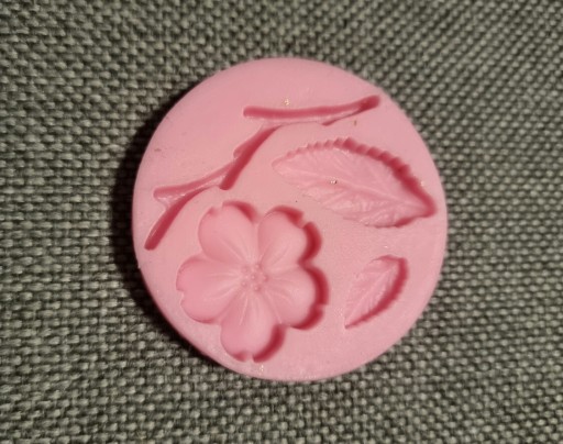 Zdjęcie oferty: Kwiat chiński brzoskwini listki foremka silikonowa