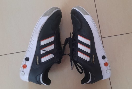 Zdjęcie oferty: Buty sportowe adidas r.43, dł. wkładki 27,5cm