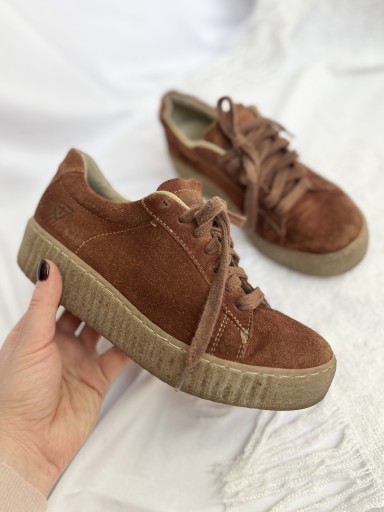 Zdjęcie oferty: Zamszowe buty niskie skórzane sneakersy tamaris 37