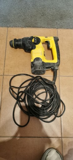 Zdjęcie oferty: Młot młotowiertarka DEWALT D25313-qs SDS plus BARDZO MOCNY 