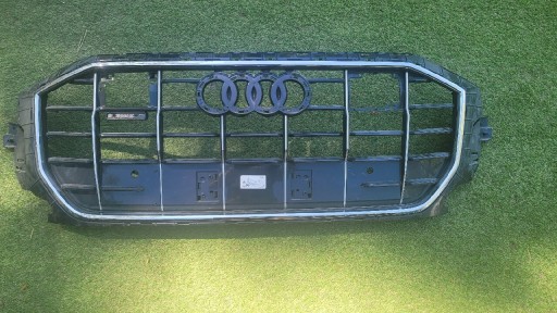 Zdjęcie oferty: Atrapa grill Audi Q8 4M8853651