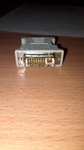 Zdjęcie oferty: Przjeściówka VGA gniazdo na DVI (24+1) wtyk męski 