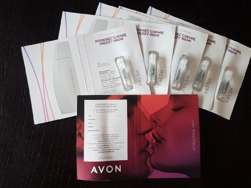 Zdjęcie oferty: Avon Attraction One Fresh woda perfumowana próbka