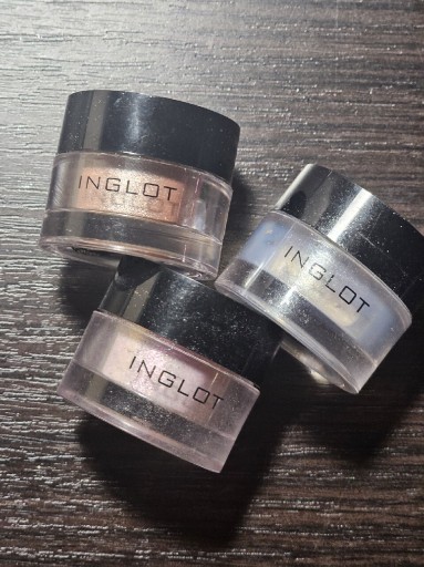 Zdjęcie oferty: Inglot - Zestaw pigmentów. Cień do powiek, pigment do oczu