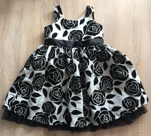Zdjęcie oferty: TU Elegancka sukienka biało czarna róże 104