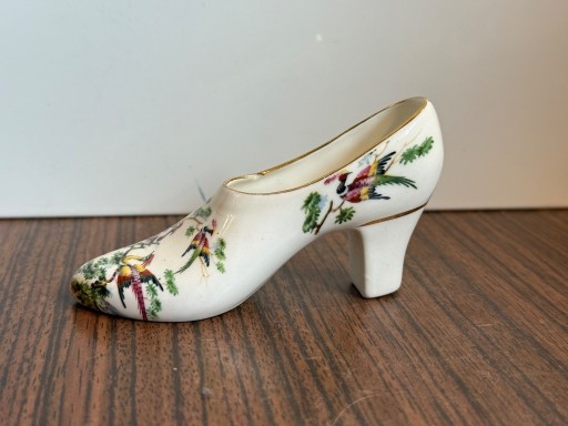 Zdjęcie oferty: But bucik porcelanowy do kolekcji