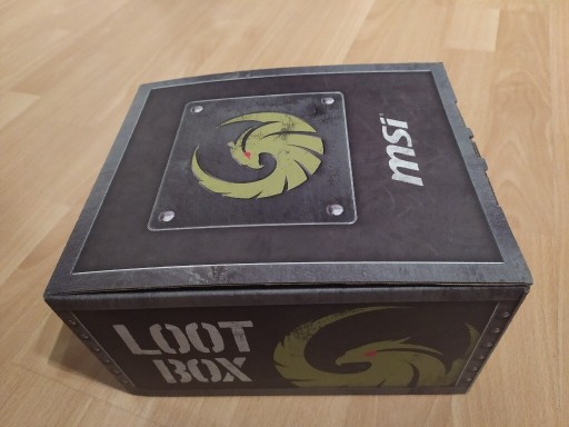 Zdjęcie oferty: MSI Lootbox (Słuchawki, duża podkładka pod mysz)