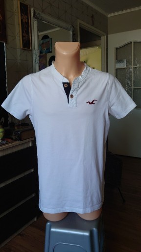 Zdjęcie oferty: Hollister t-shirt męski L/XL biały na guziki lato 