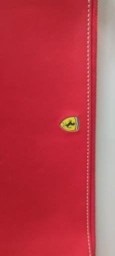 Zdjęcie oferty: Etui pokrowiec na tablet Ferrari 