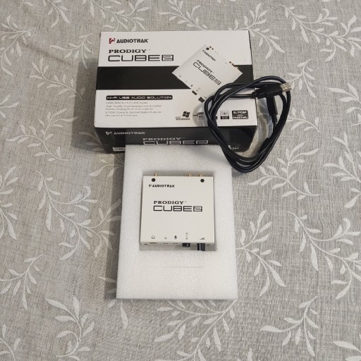 Zdjęcie oferty: Prodigy Cube 2 -zew. DAC/karta dźwiękowa USB (do naprawy/konfiguracji)