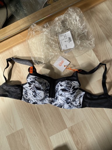 Zdjęcie oferty: Panache Sport 70 d lub angielskie 32 D