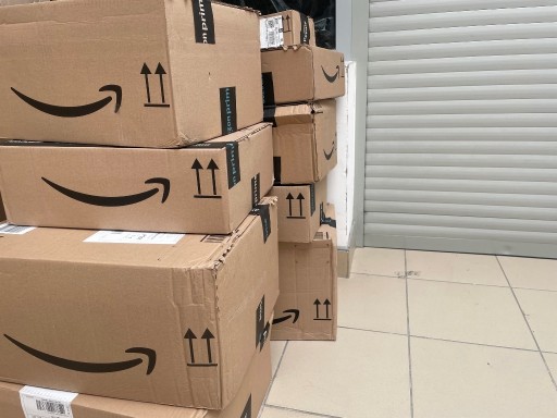 Zdjęcie oferty: Box / MINI BOXY / Palety Zwroty magazynowe Amazon, DHL, DPD 