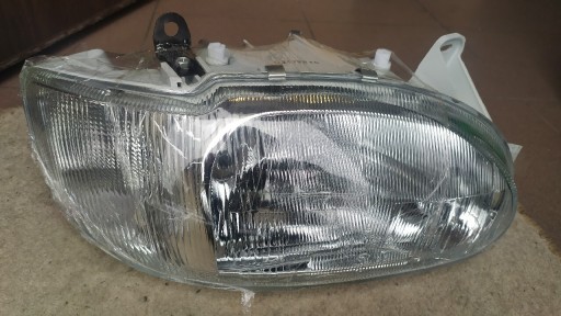 Zdjęcie oferty: Lampy Lampa reflektory Ford Escort Mk6 95