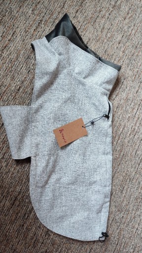 Zdjęcie oferty: Kurtka przeciwdeszczowa dla psa SO!COSY XL szara