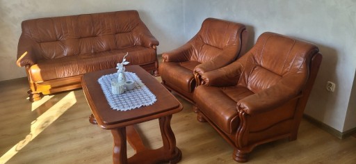 Zdjęcie oferty: Komplet wypoczynkowy skórzany kanapa fotele stolik