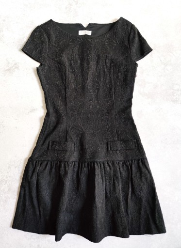 Zdjęcie oferty: Zara żakardowa sukienka z falbanką XS/S