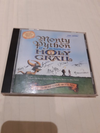 Zdjęcie oferty: monty python and the quest for the holy grail