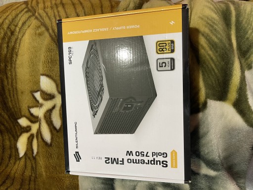 Zdjęcie oferty: SilentiumPc Supremo FM2 Gold 750 W