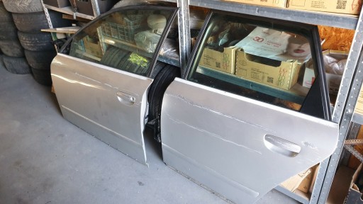 Zdjęcie oferty: Drzwi lewe, przód i tył Audi A4 b6 kombi LY7W