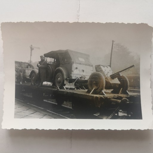 Zdjęcie oferty: Zdjęcie z okresu II wojny - załadunek w Legnicy